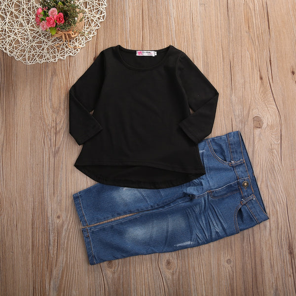 Long Sleeves and Loose Fit (2-Piece Outfit)